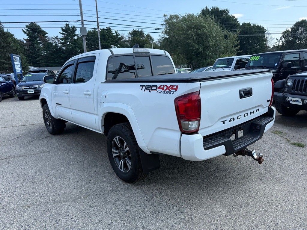 2016 Toyota Tacoma Image 7