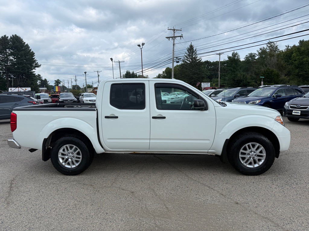 2014 Nissan Frontier Image 4