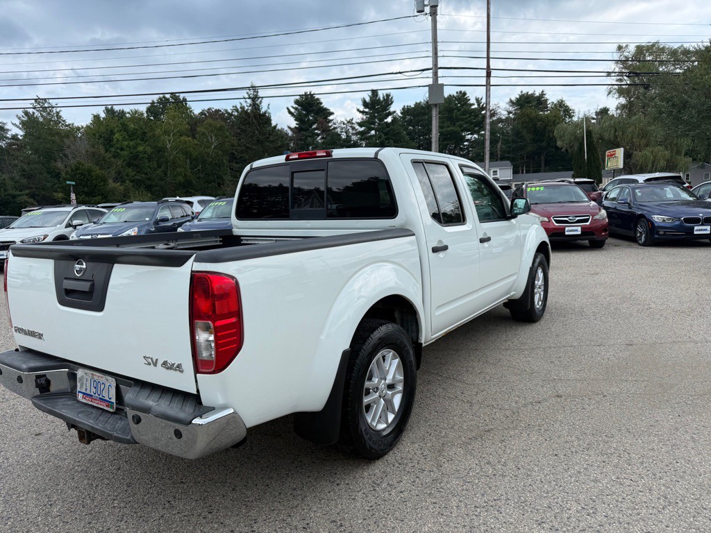 2014 Nissan Frontier Image 5