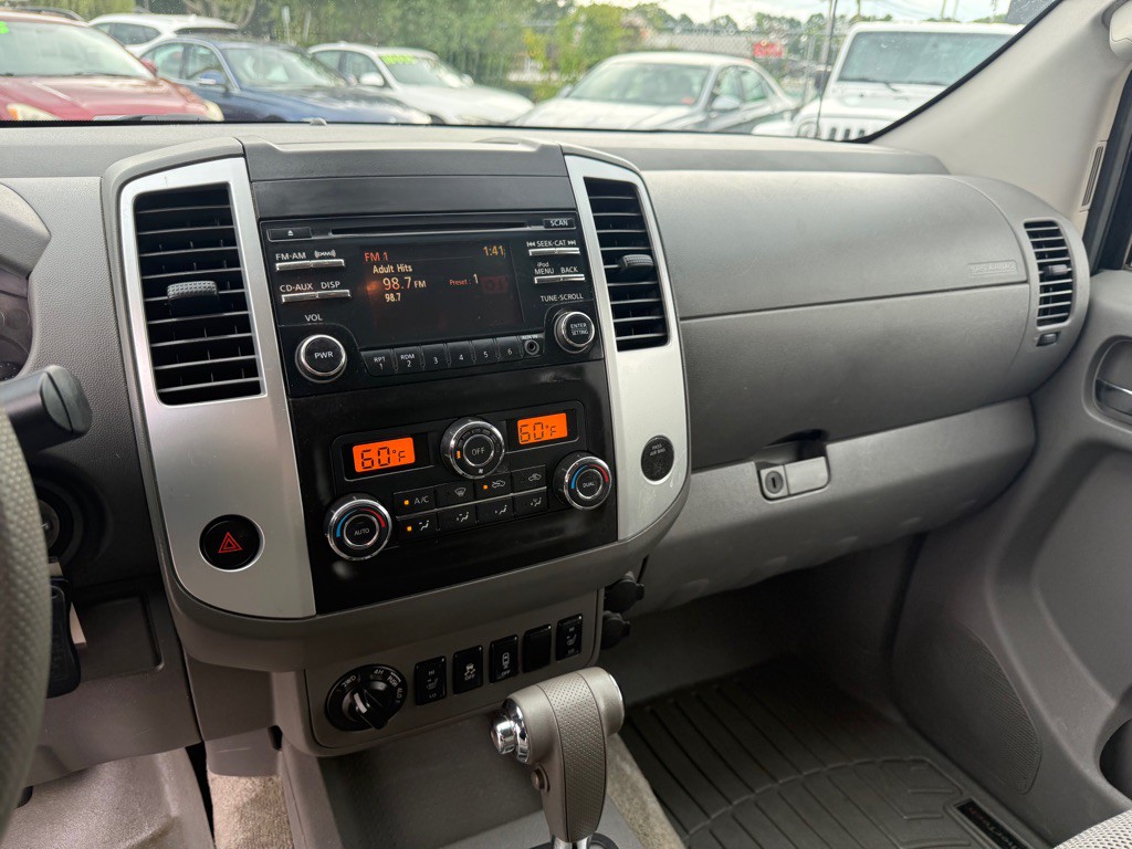 2014 Nissan Frontier Image 14