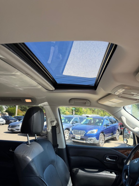 2019 INFINITI QX80 Image 10
