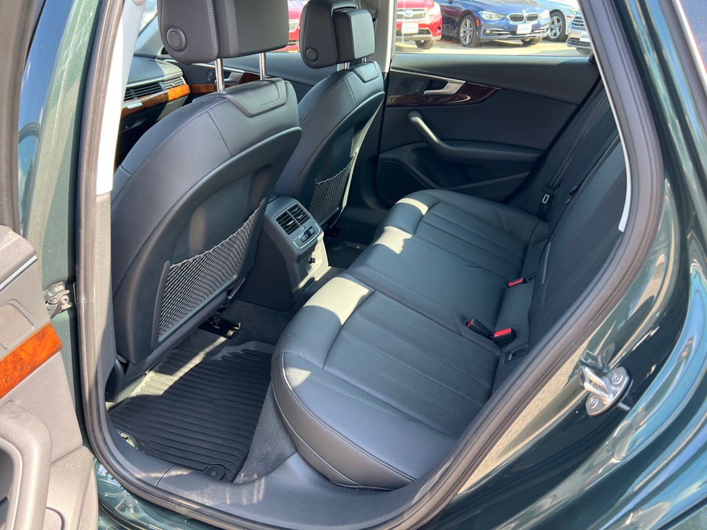 2017 Audi A4 Image 11
