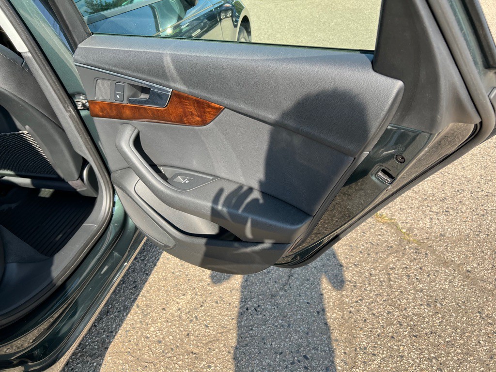 2017 Audi A4 Image 15