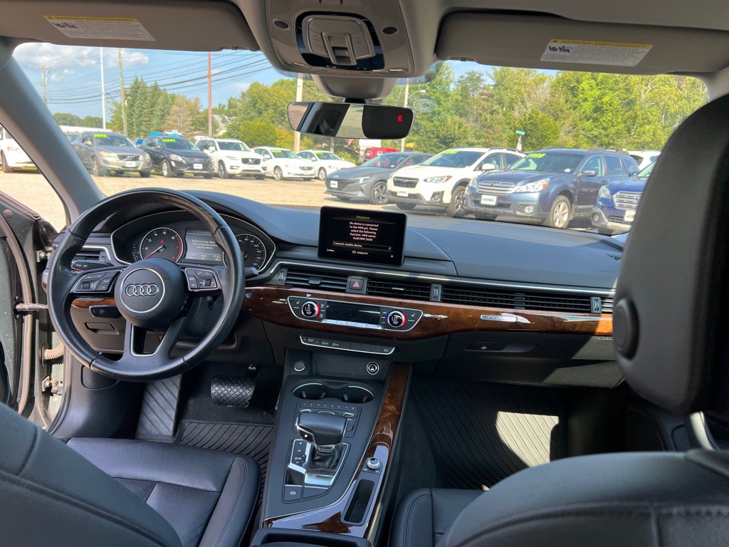 2017 Audi A4 Image 18