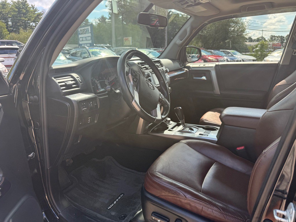 2016 Toyota 4Runner Image 14
