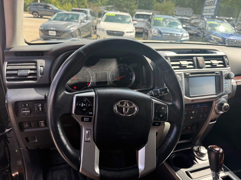 2016 Toyota 4Runner Image 15