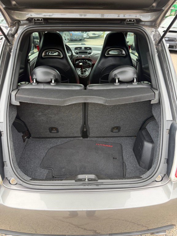 2012 FIAT 500 Image 12