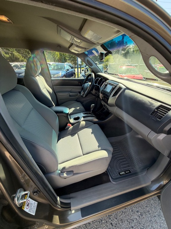 2013 Toyota Tacoma Image 11