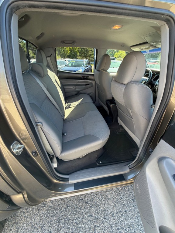 2013 Toyota Tacoma Image 12