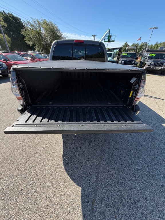 2013 Toyota Tacoma Image 13