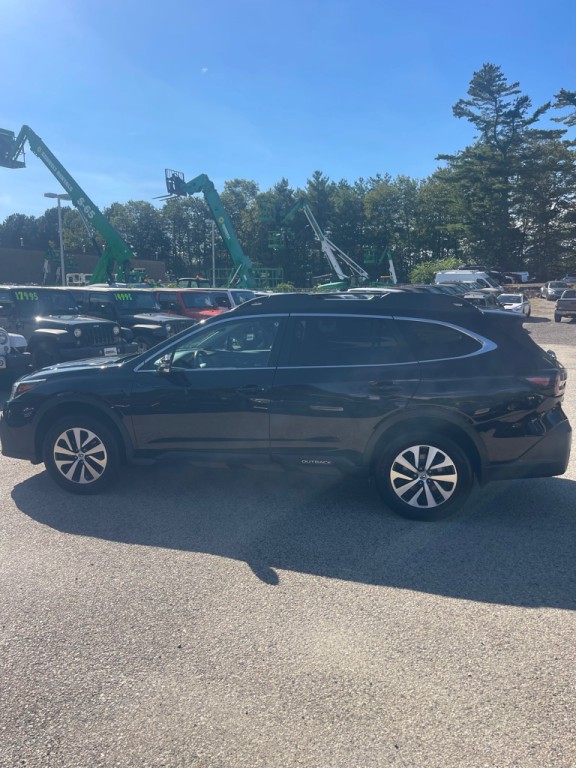2020 Subaru Outback Image 2