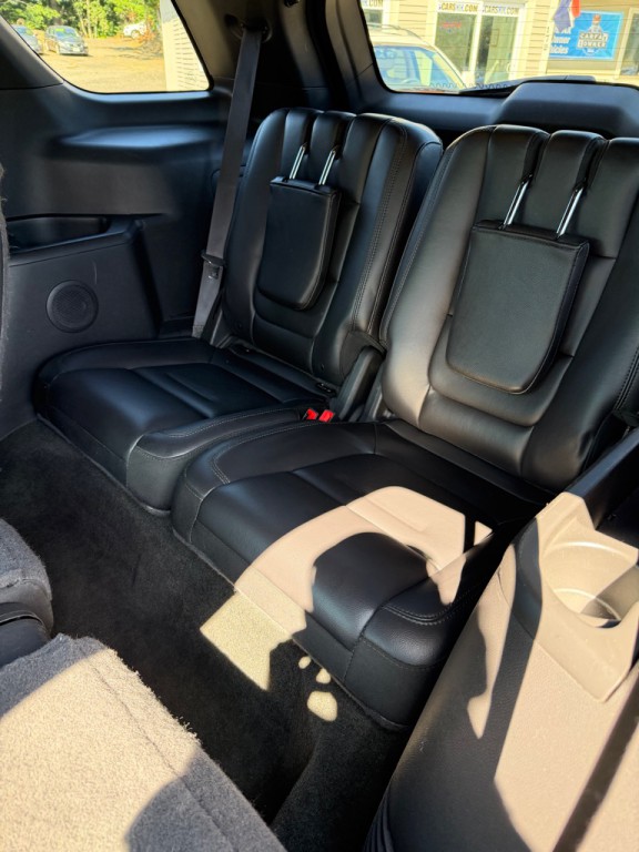 2015 Ford Explorer Image 11