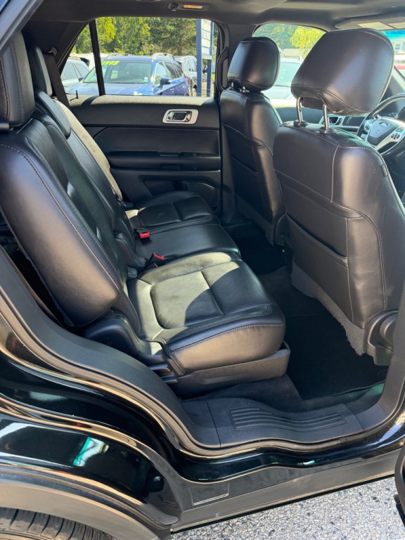 2015 Ford Explorer Image 15