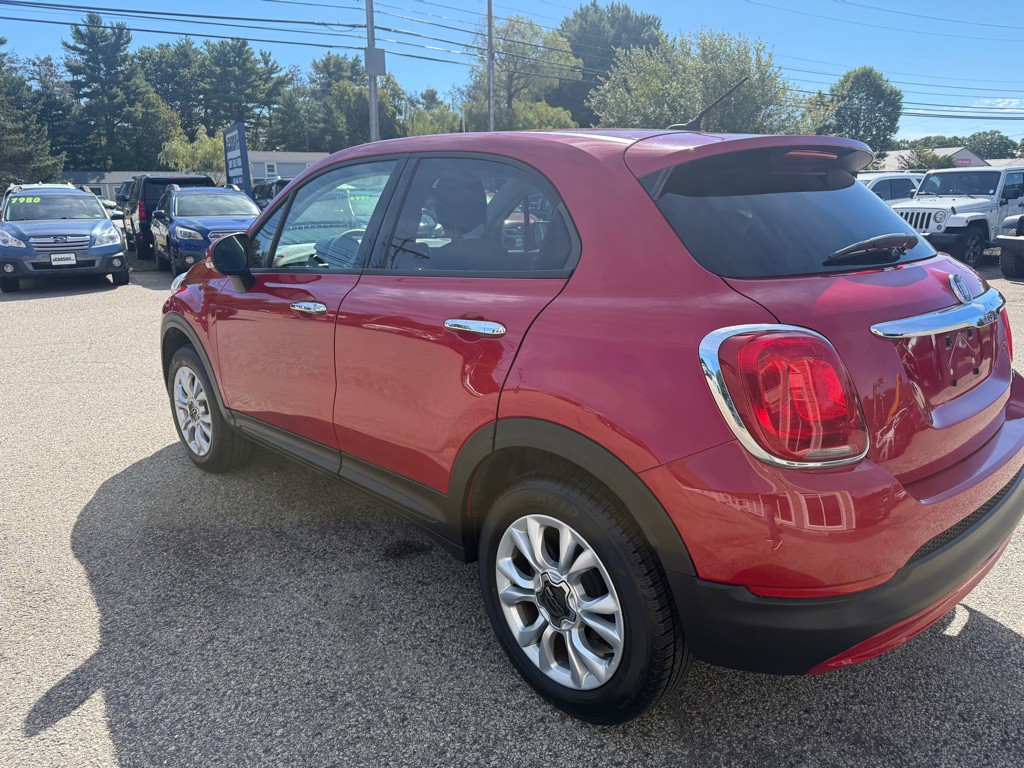 2016 FIAT 500 Image 7