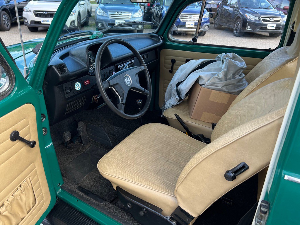 1974 Volkswagen Beetle Image 9