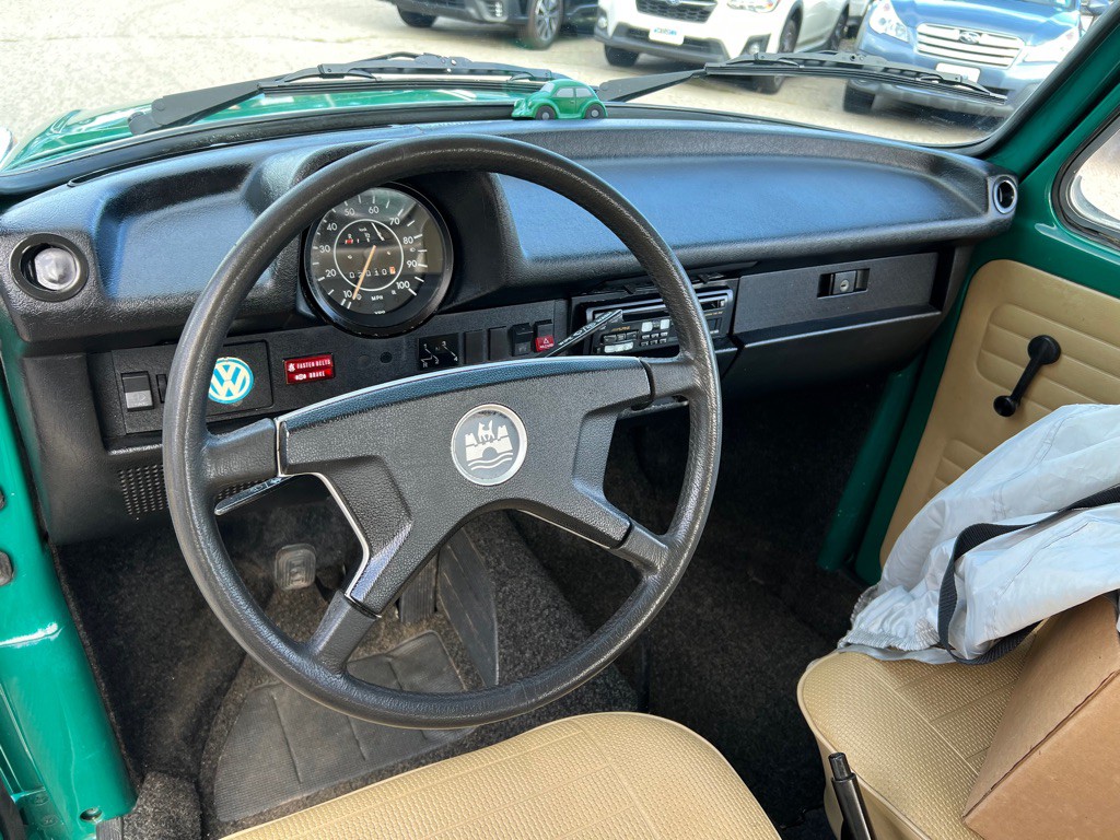 1974 Volkswagen Beetle Image 12