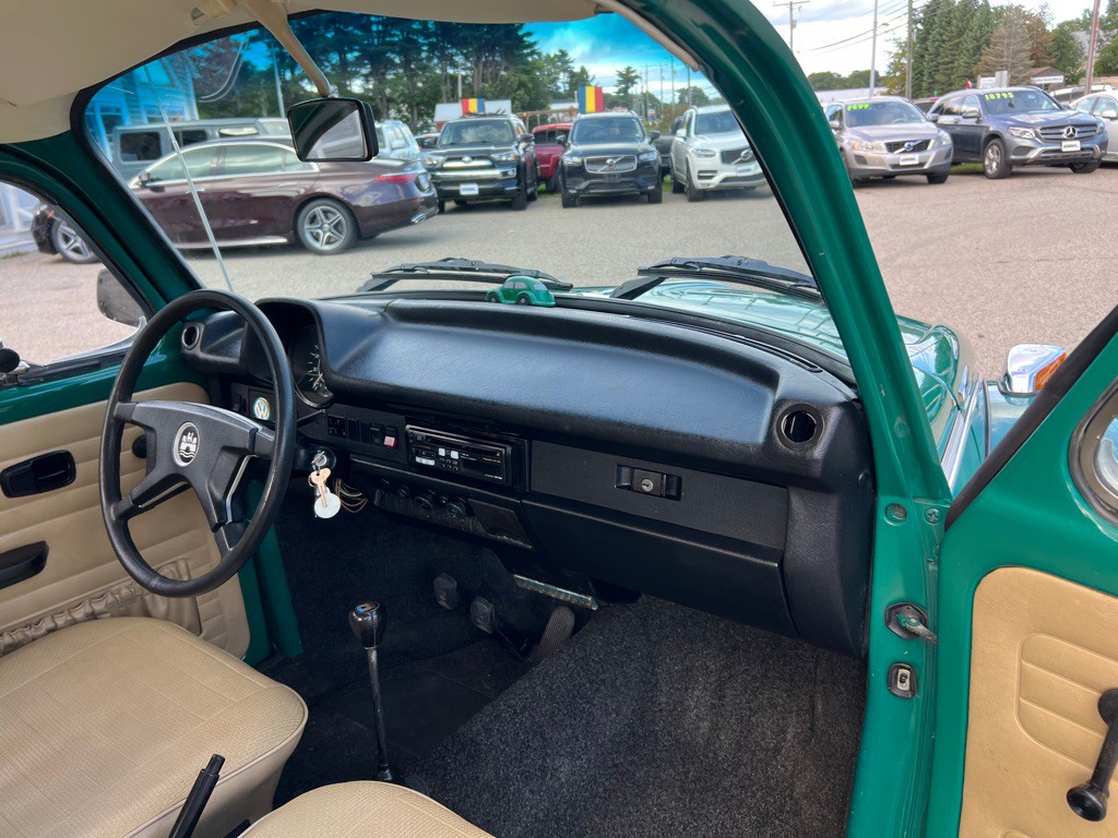 1974 Volkswagen Beetle Image 16