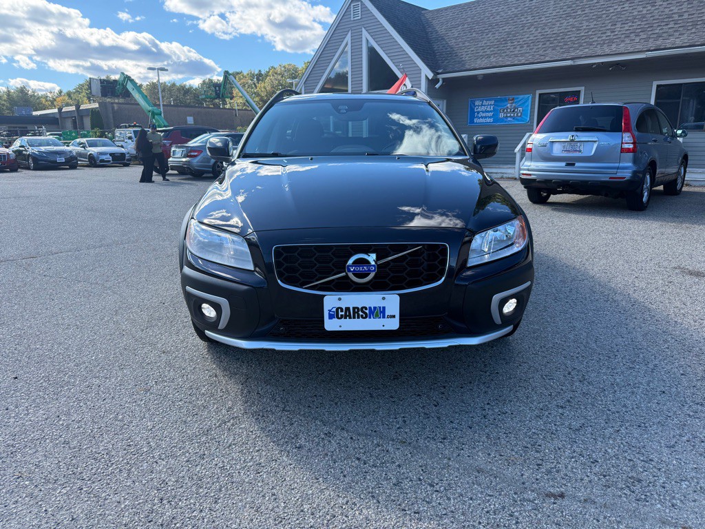 2016 Volvo XC70 Image 2
