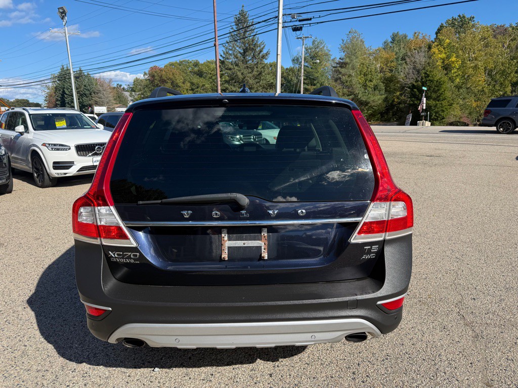 2016 Volvo XC70 Image 6