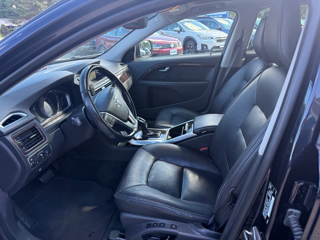 2016 Volvo XC70 Image 12