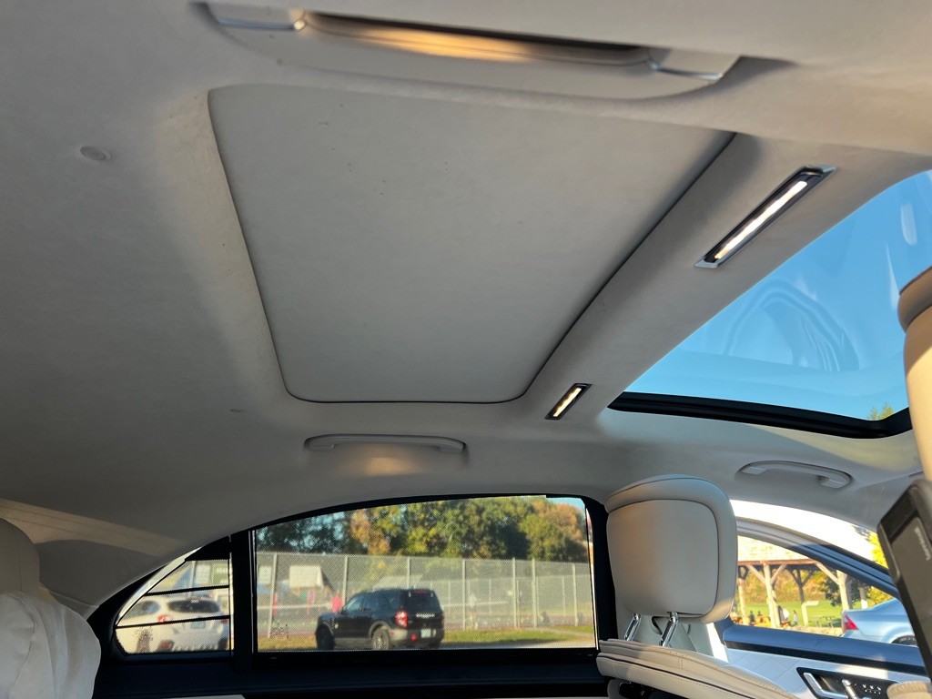 2022 Mercedes-Benz S-Class Image 19