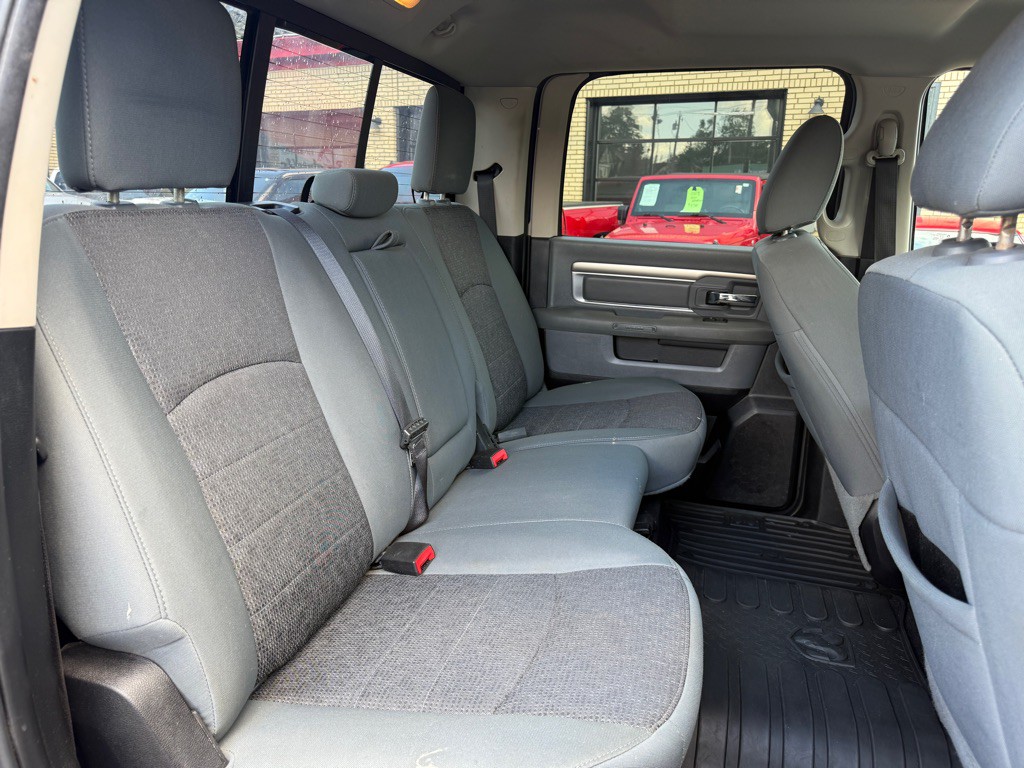 2015 RAM 2500 Image 9