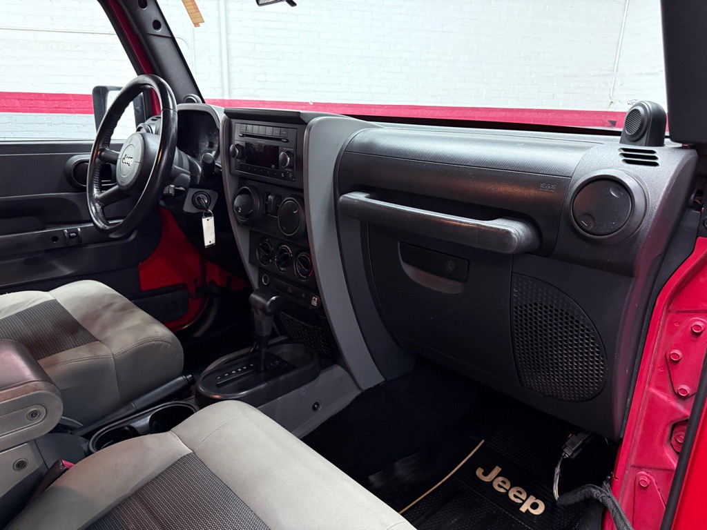 2009 Jeep Wrangler Image 14