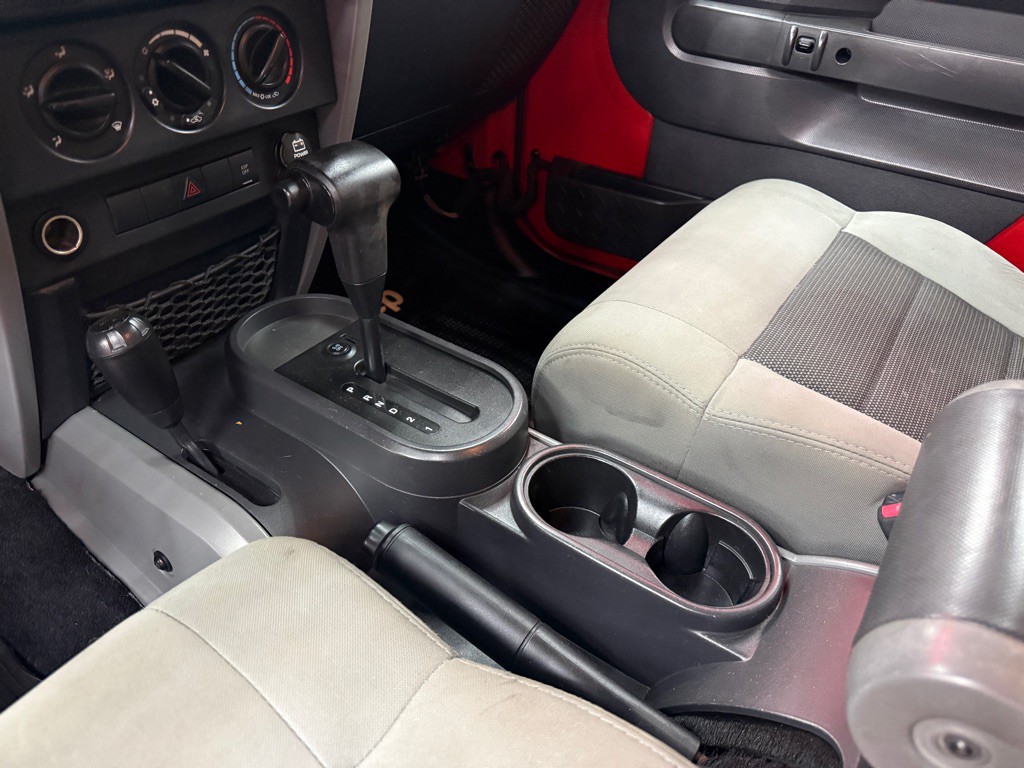 2009 Jeep Wrangler Image 11