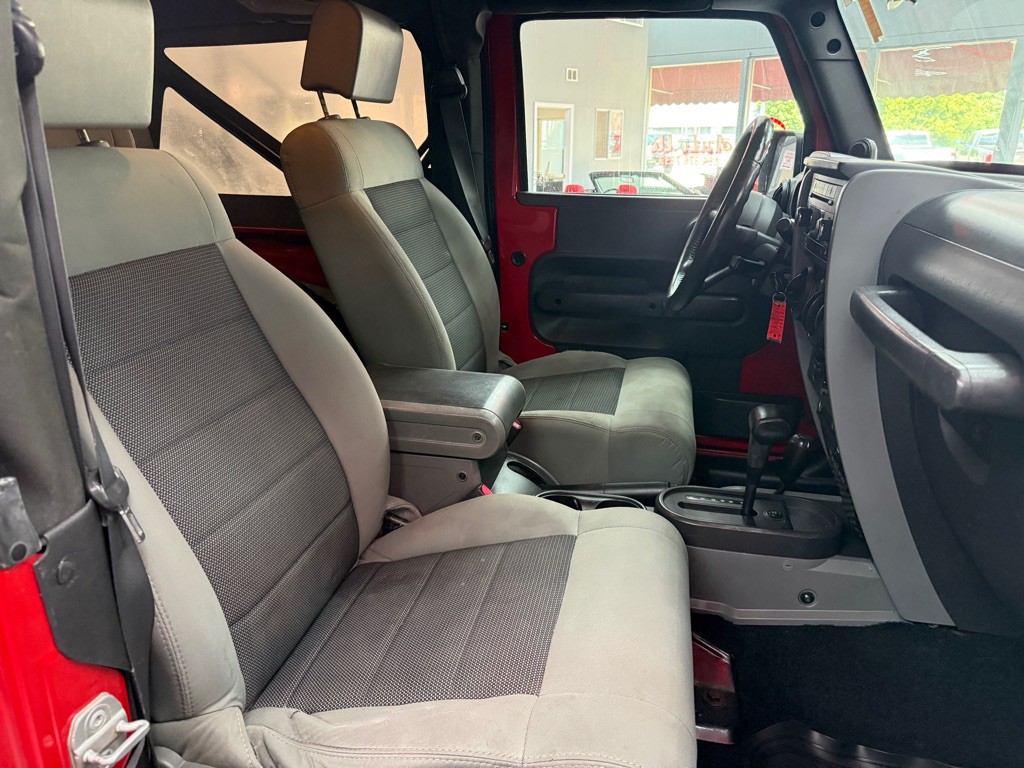 2009 Jeep Wrangler Image 13