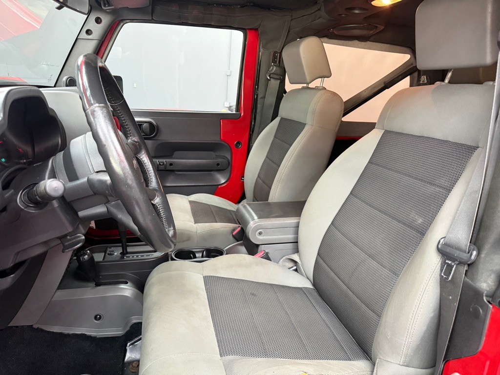 2009 Jeep Wrangler Image 15