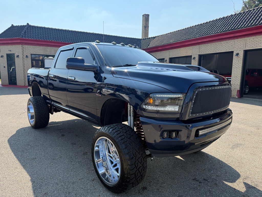 2014 RAM 2500 Image 2