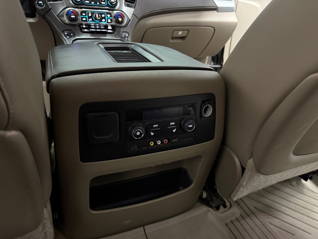 2015 Chevrolet Tahoe Image 14