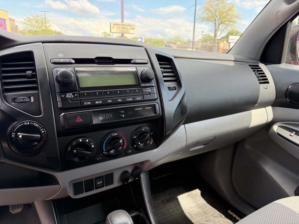 2012 Toyota Tacoma Image 15