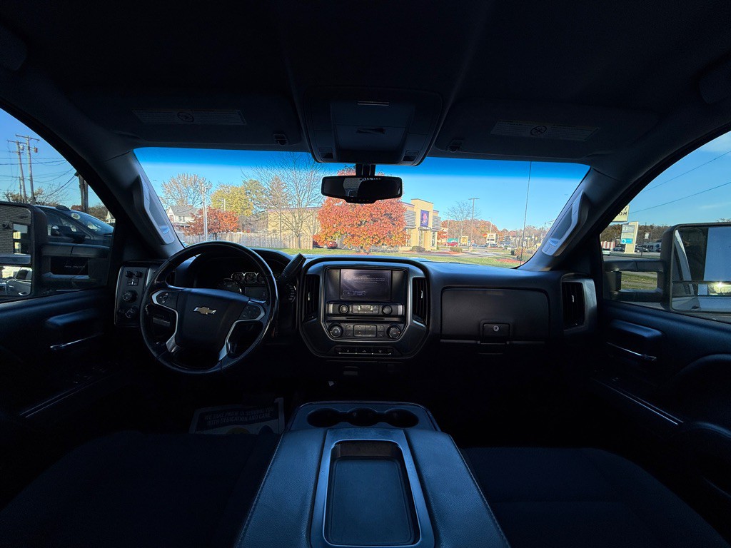 2018 Chevrolet Silverado 1500 Image 12