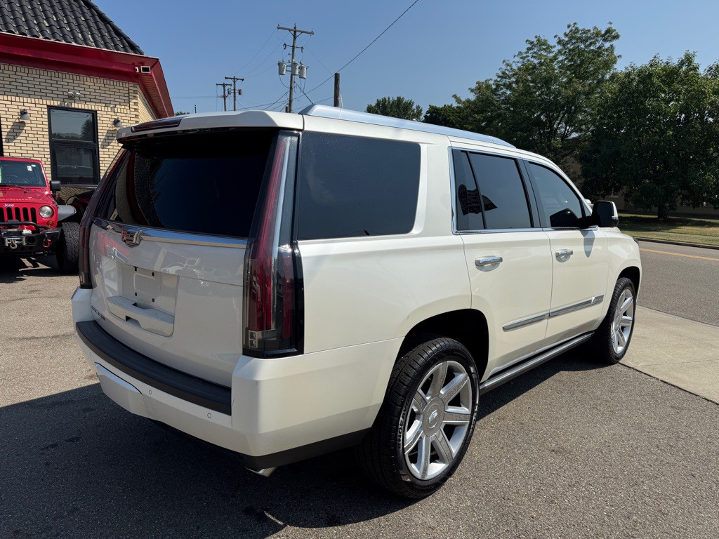 2015 Cadillac Escalade Image 5