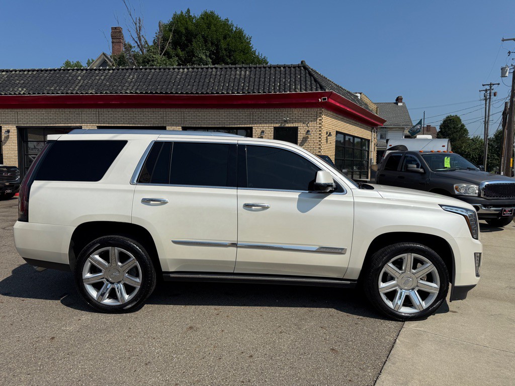 2015 Cadillac Escalade Image 6