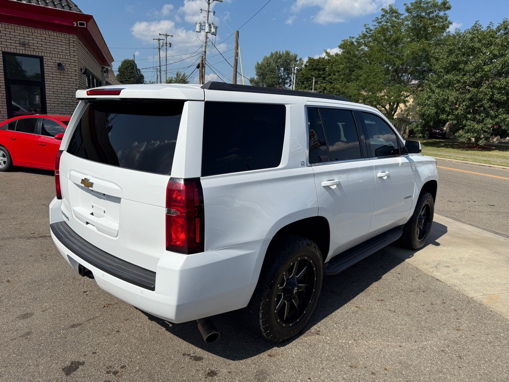 2017 Chevrolet Tahoe Image 6