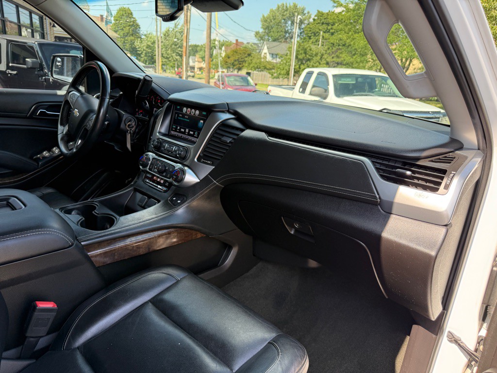 2017 Chevrolet Tahoe Image 10