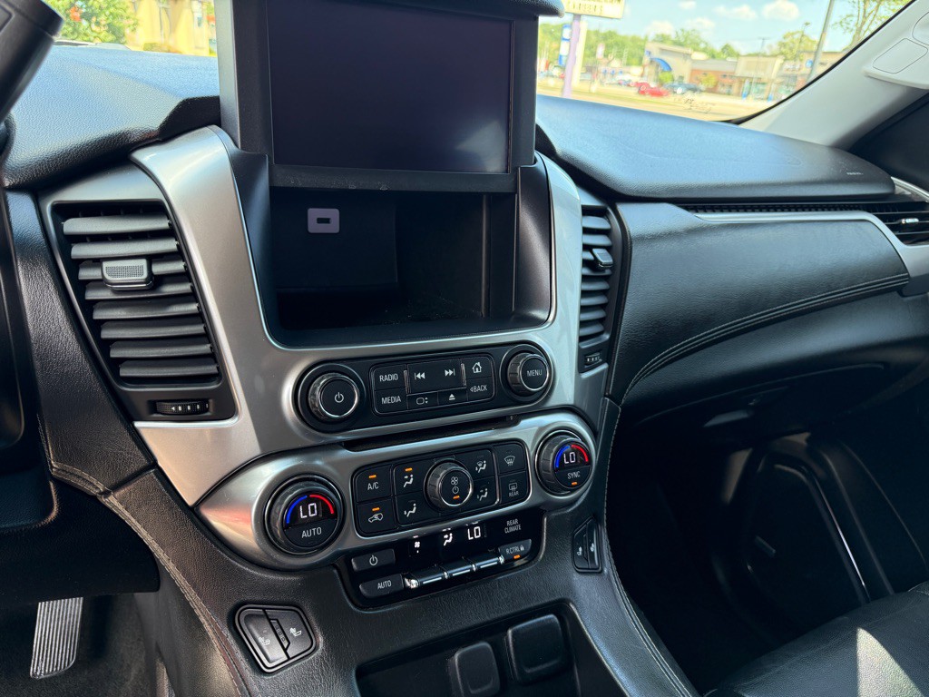 2017 Chevrolet Tahoe Image 21