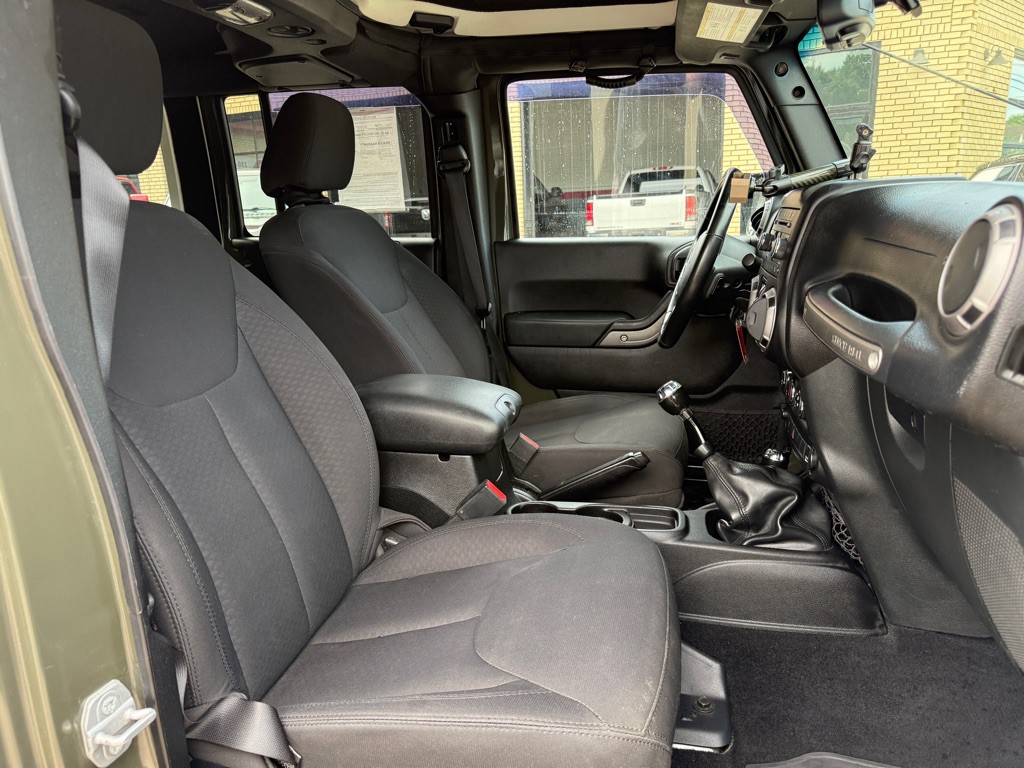 2015 Jeep Wrangler Unlimited Image 8