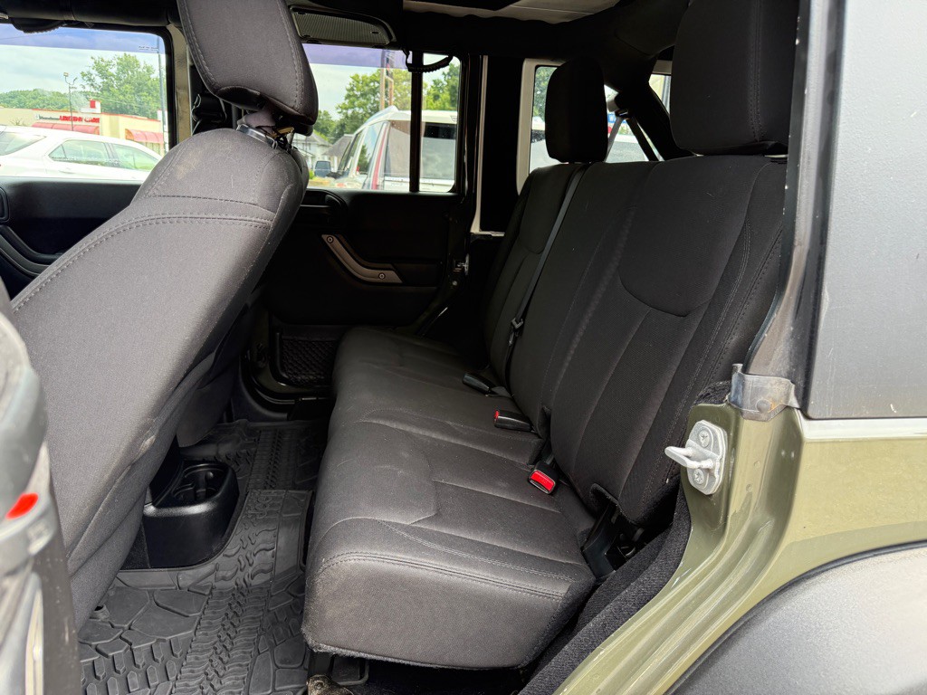 2015 Jeep Wrangler Unlimited Image 12