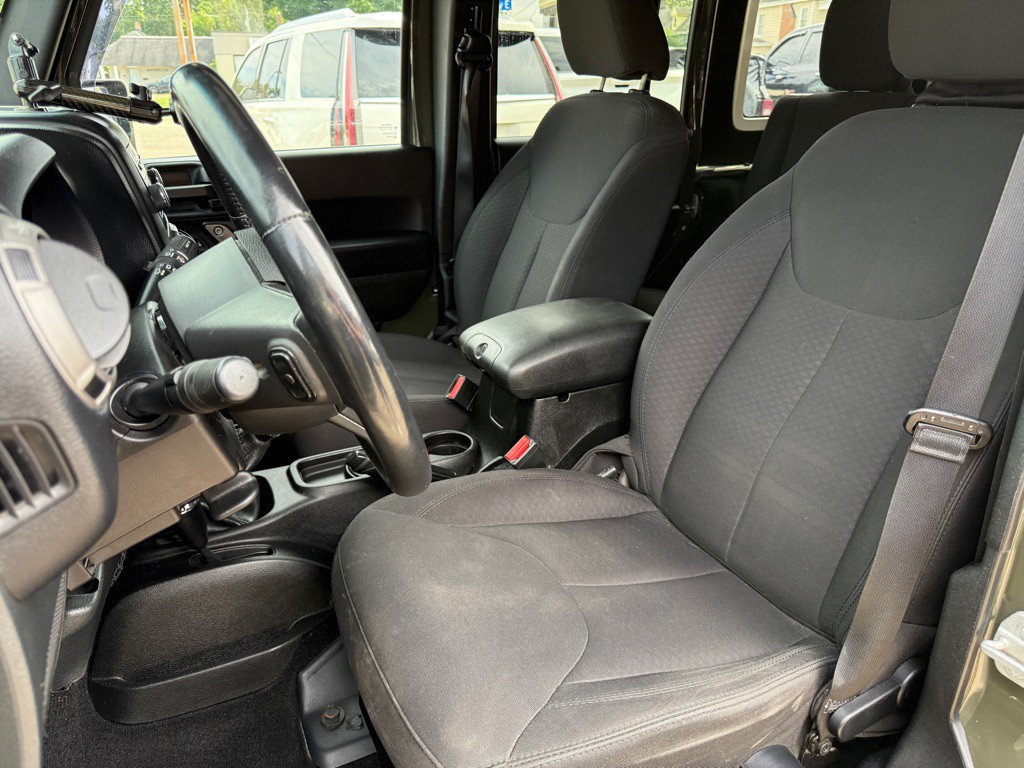2015 Jeep Wrangler Unlimited Image 19