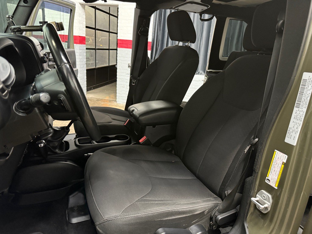 2015 Jeep Wrangler Unlimited Image 14