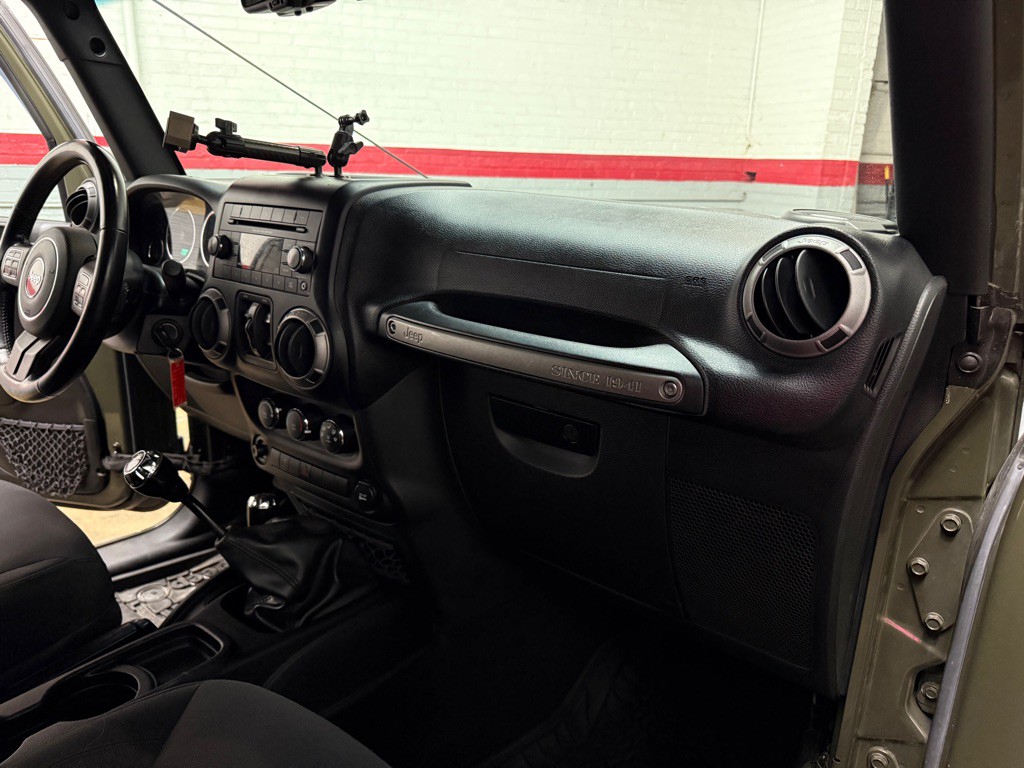 2015 Jeep Wrangler Unlimited Image 17