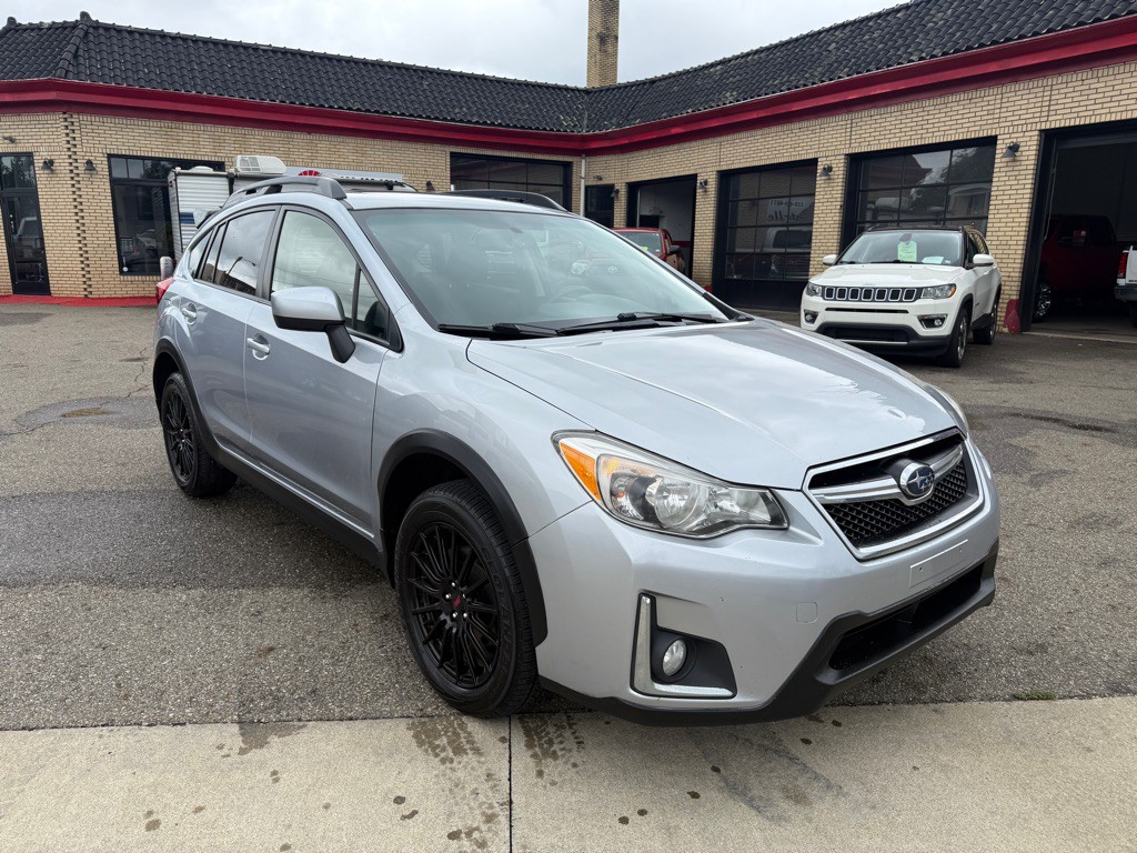 2016 Subaru Crosstrek Image 2