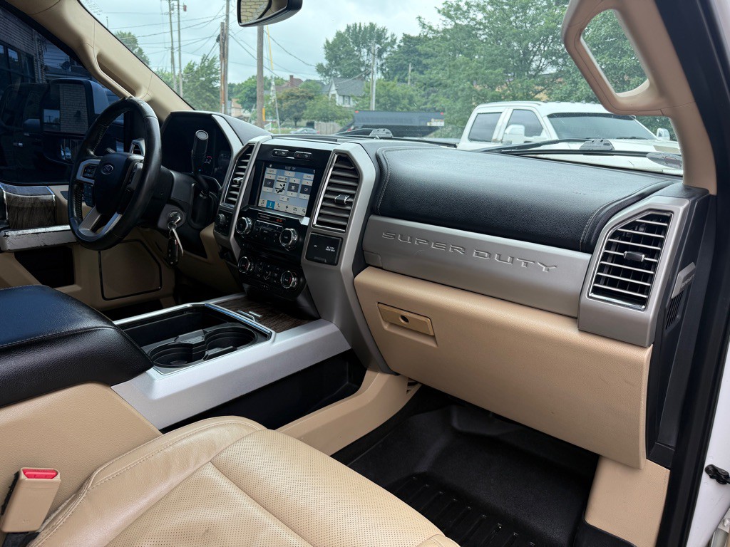 2017 Ford F-250 Image 9