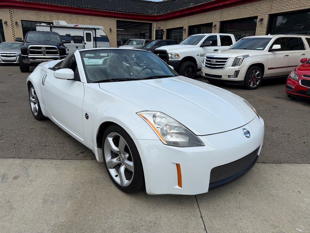 2004 Nissan 350Z Image 6