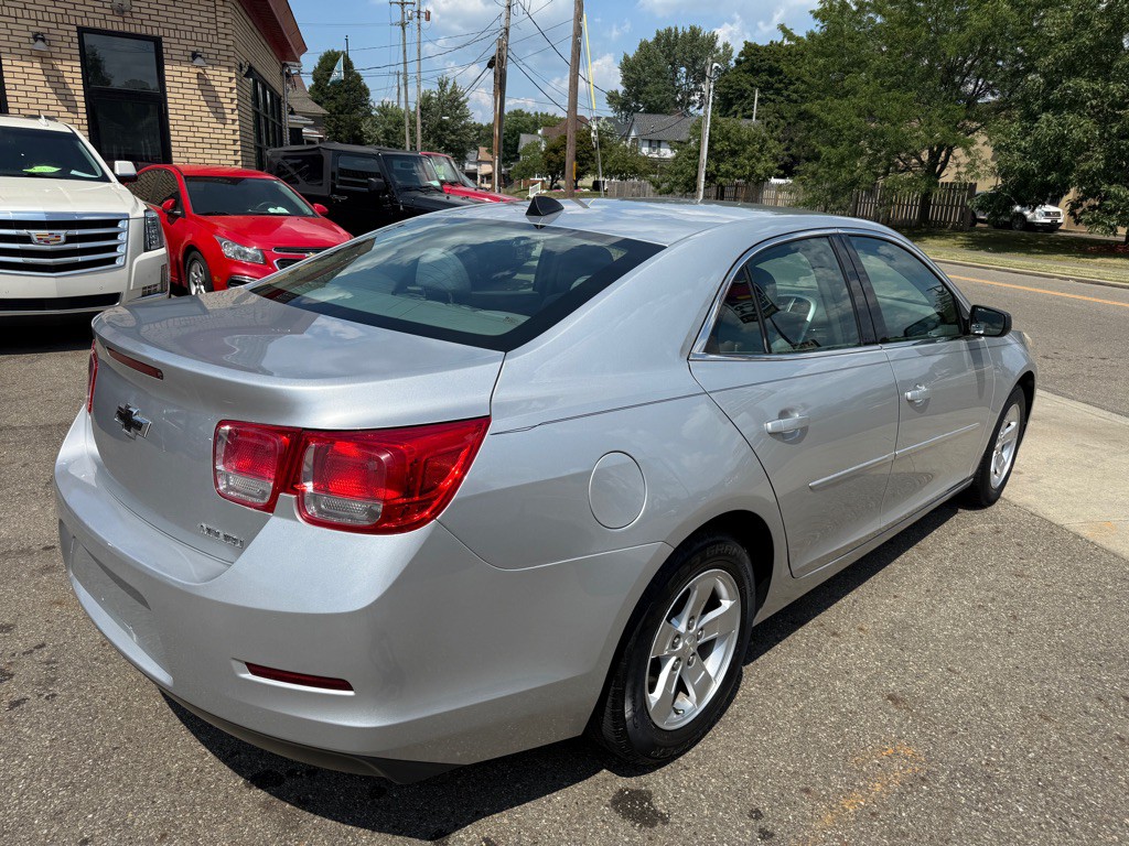 2013 Chevrolet Malibu Image 5
