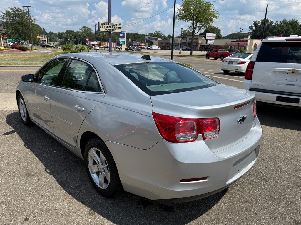2013 Chevrolet Malibu Image 6
