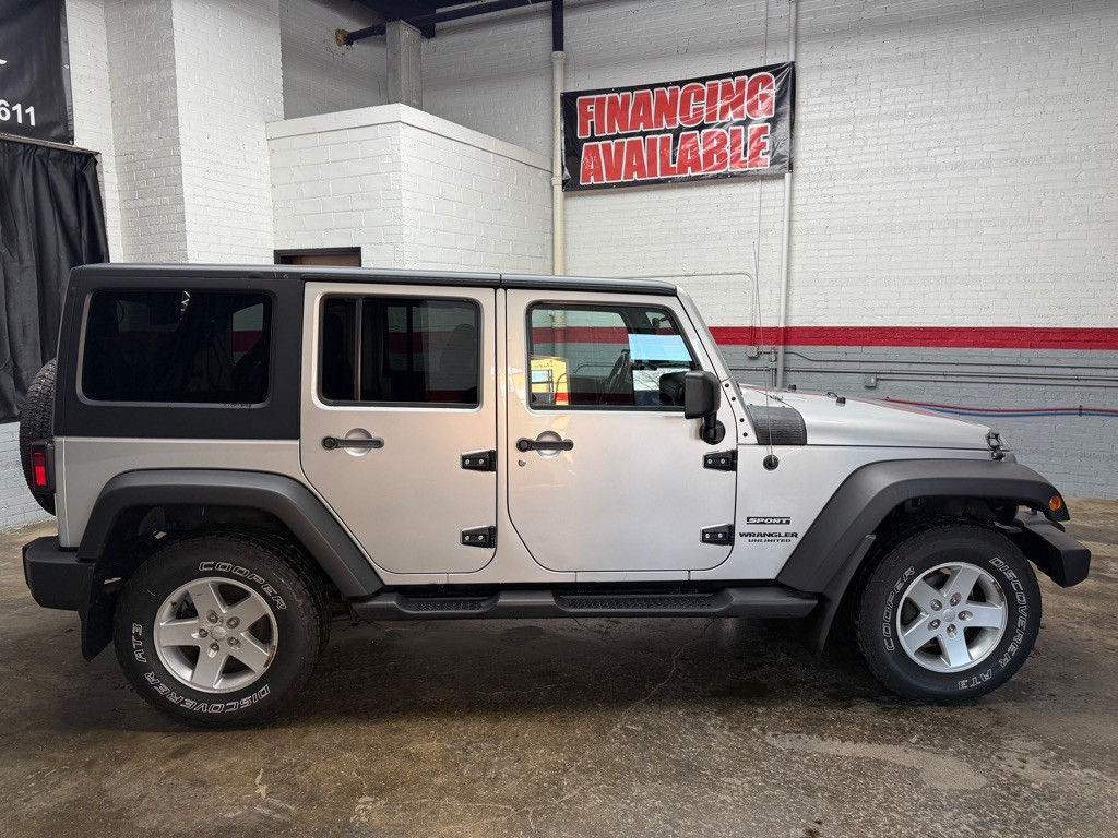 2012 Jeep Wrangler Unlimited Image 5